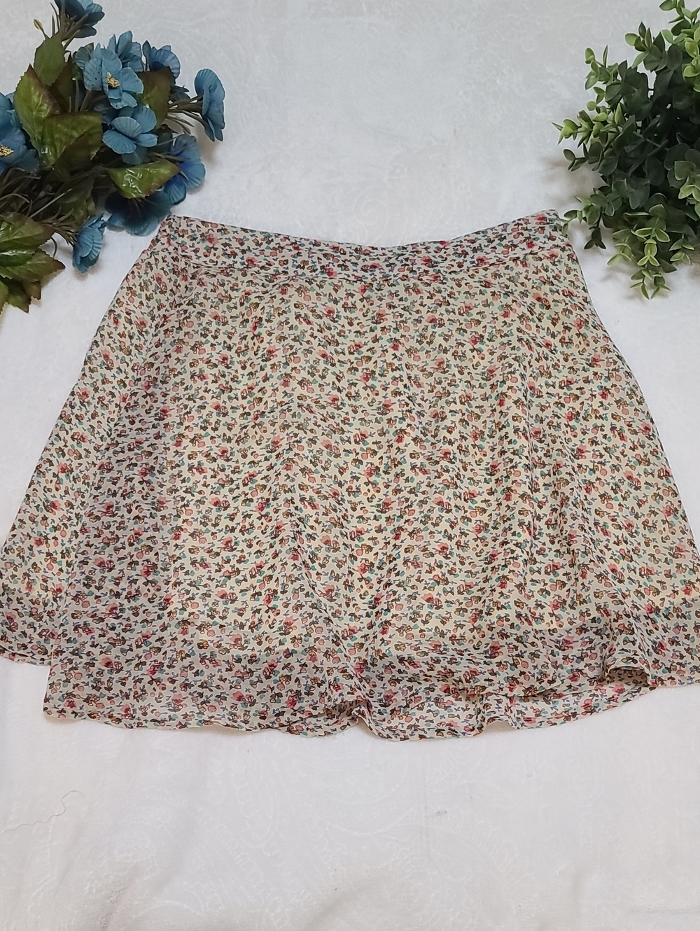 Forever 21 Floral Mini Skirt Lined Chiffon Ditsy Gathered Waistband